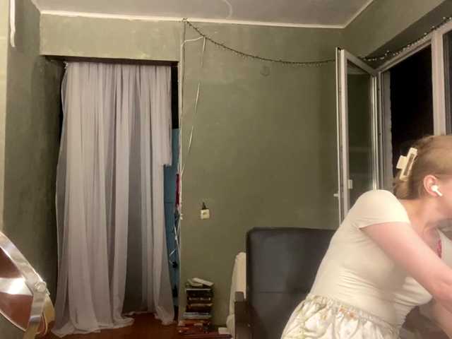 Oxana-3 live cam on BongaCams