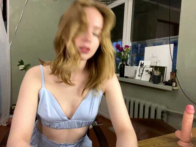 Oxana-3 live cam on BongaCams