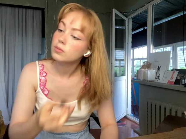 Oxana-3 live cam