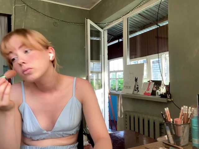 Oxana-3 live cam on BongaCams