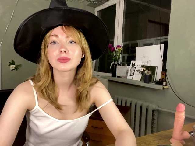 Oxana-3 live cam on BongaCams