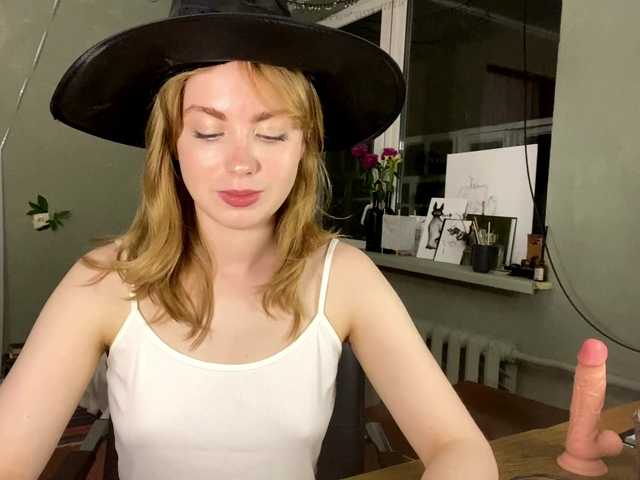 Oxana-3 live cam on BongaCams