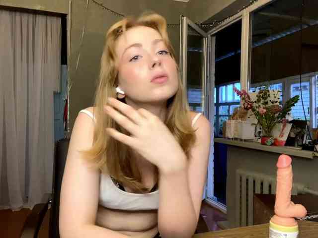 Oxana-3 Sex Cam Show