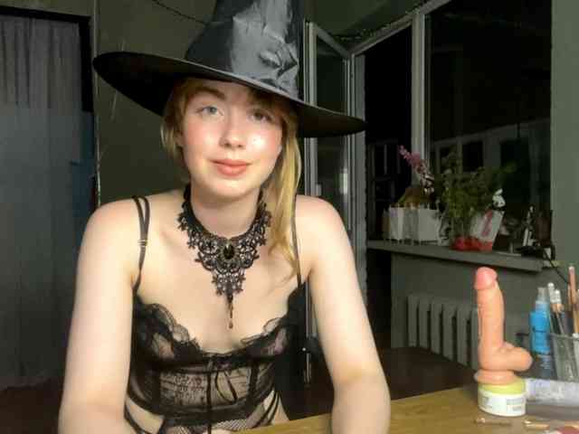Oxana-3 Sex Cam Show