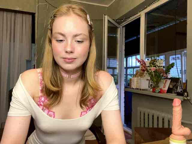 Oxana-3 Sex Cam Show