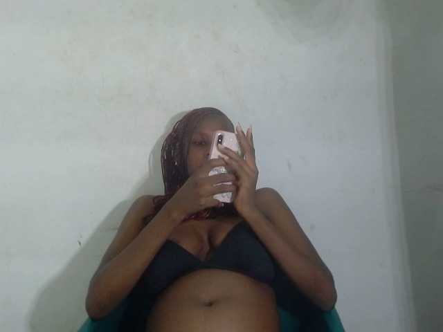 Wetxxpussy live cam on BongaCams
