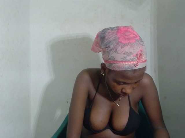 Wetxxpussy live cam on BongaCams
