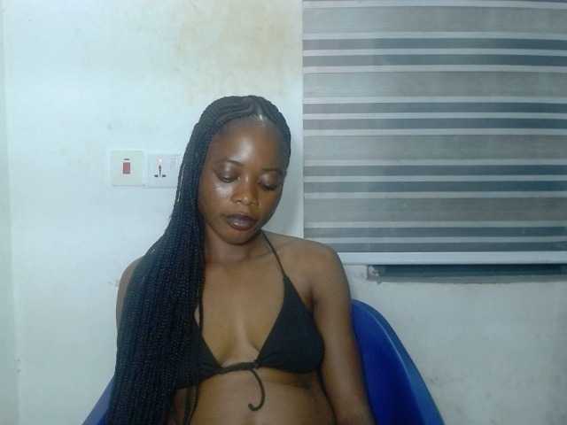 Cherryxxpussy live cam on BongaCams
