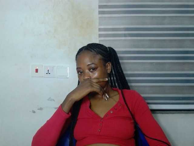 Cherryxxpussy live cam on BongaCams
