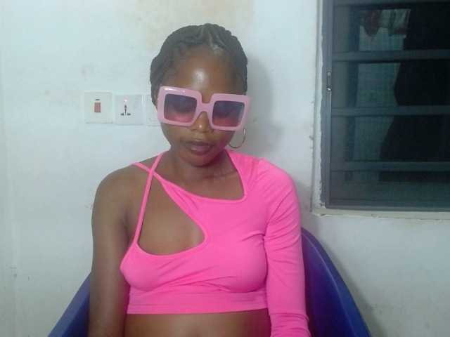 Cherryxxpussy Live Cam on BongaCams