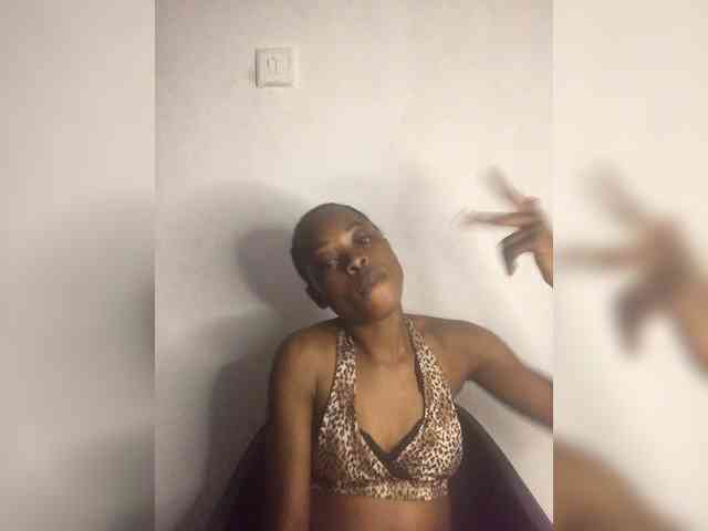 Cherryxxpussy webcam
