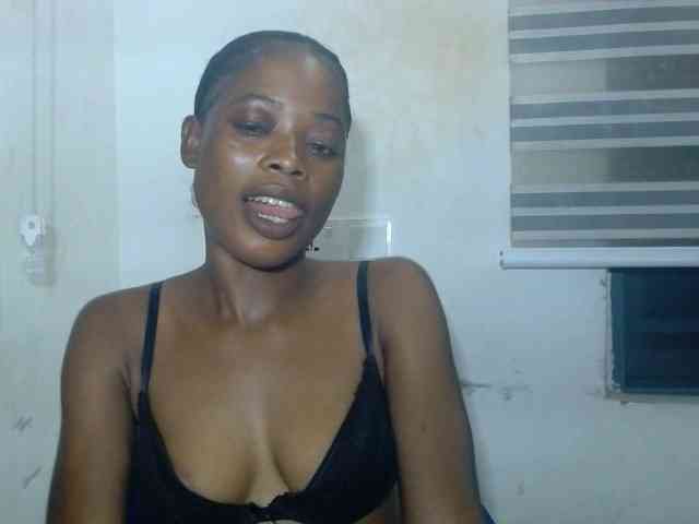 Cherryxxpussy Live Webcam on BongaCams