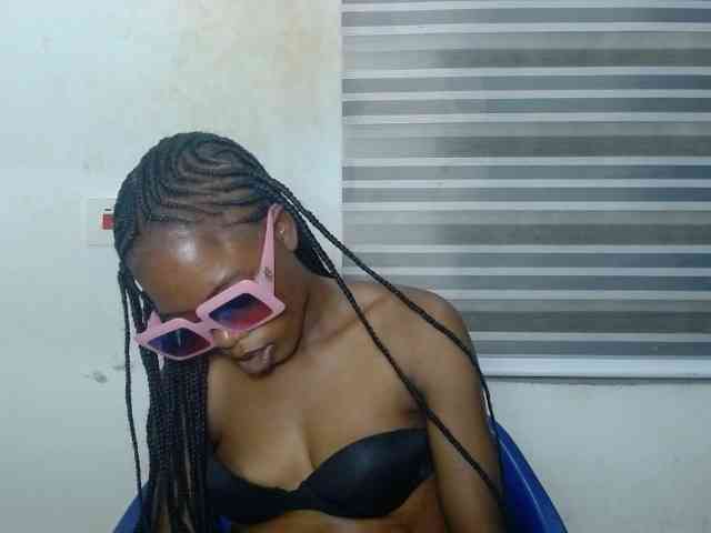 Cherryxxpussy webcam