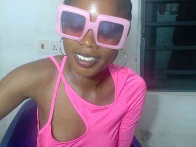 Cherryxxpussy webcam