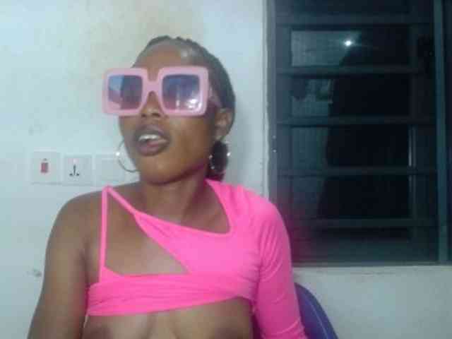 Cherryxxpussy webcam