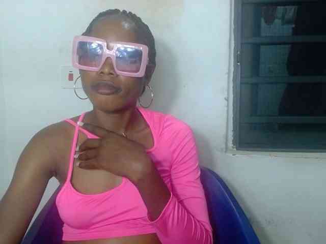 Cherryxxpussy webcam