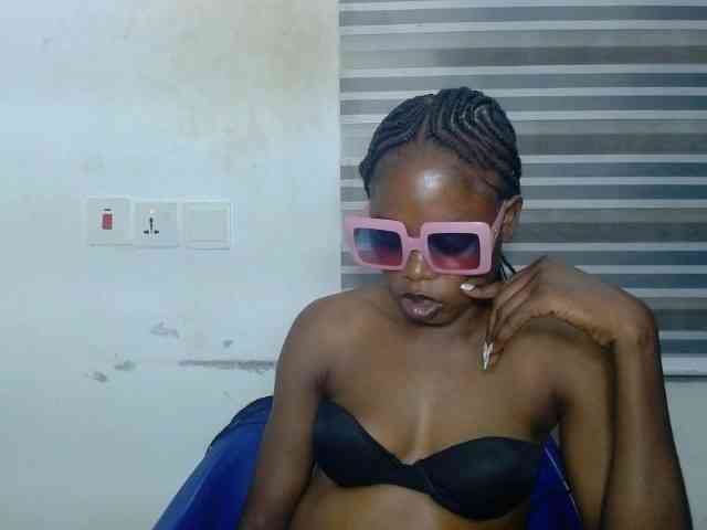 Cherryxxpussy webcam