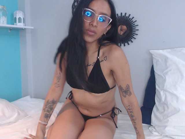 CamillaEvanss6 live cam on BongaCams