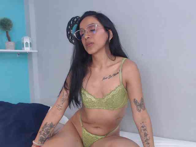 CamillaEvanss6 webcam