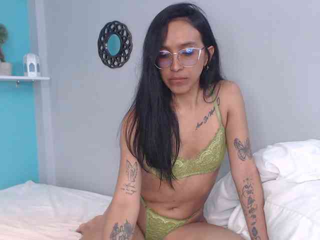CamillaEvanss6 webcam