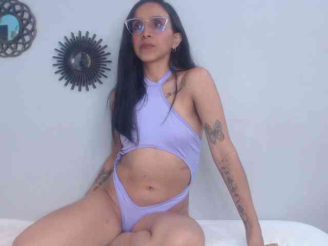 CamillaEvanss6 webcam