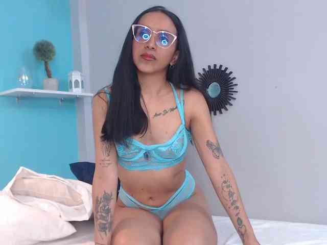 CamillaEvanss6 webcam