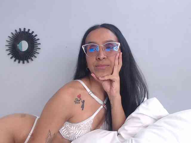 CamillaEvanss6 webcam