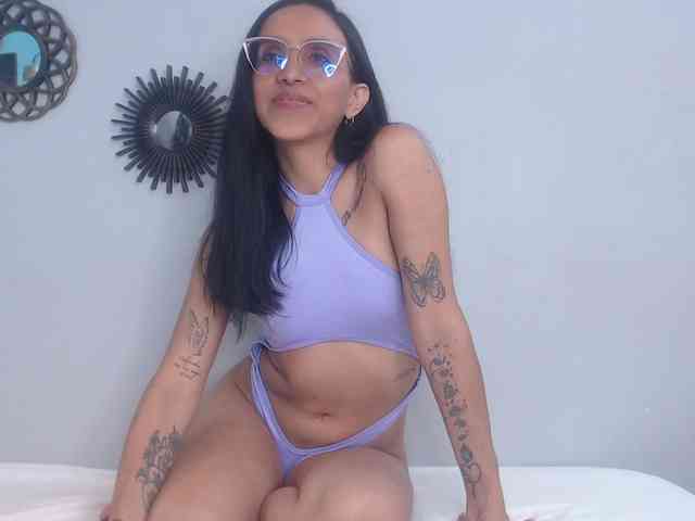 CamillaEvanss6 webcam