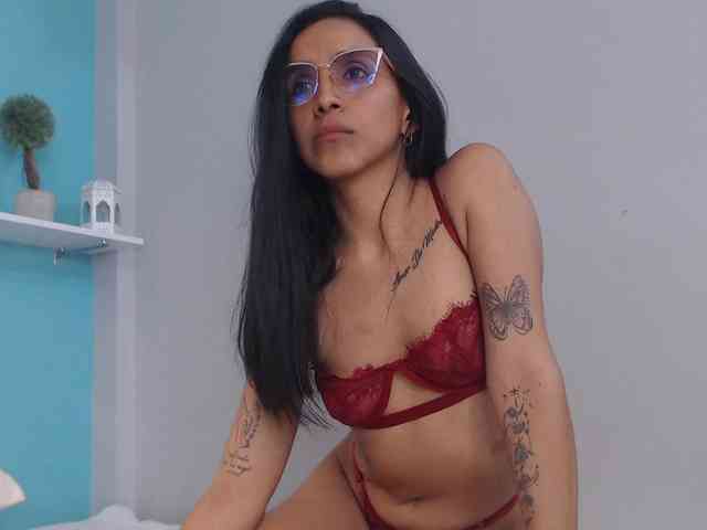 CamillaEvanss6 webcam