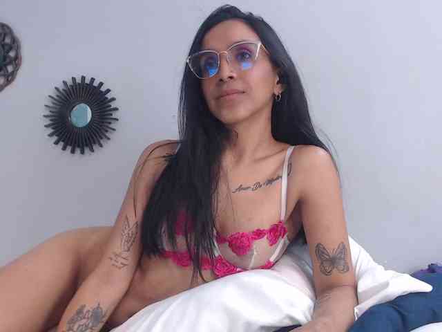 CamillaEvanss6 webcam
