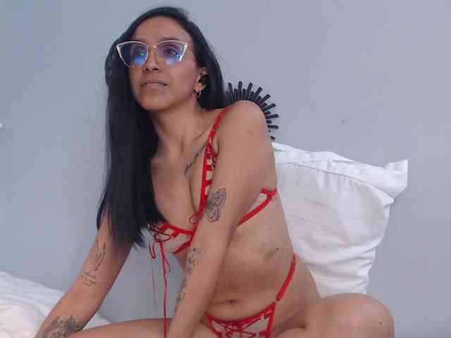 CamillaEvanss6 webcam