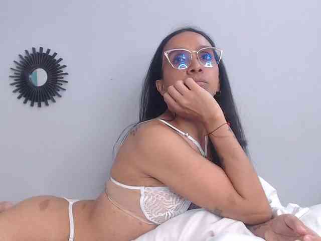 CamillaEvanss6 webcam