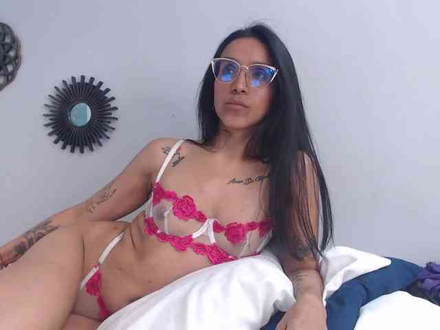 CamillaEvanss6 webcam