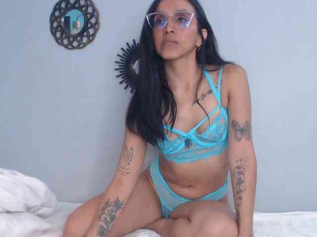 CamillaEvanss6 webcam