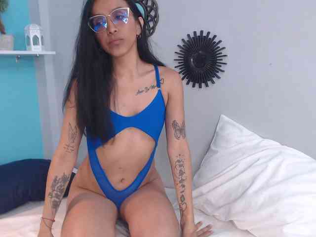 CamillaEvanss6 webcam