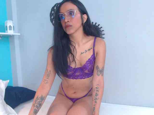 CamillaEvanss6 webcam
