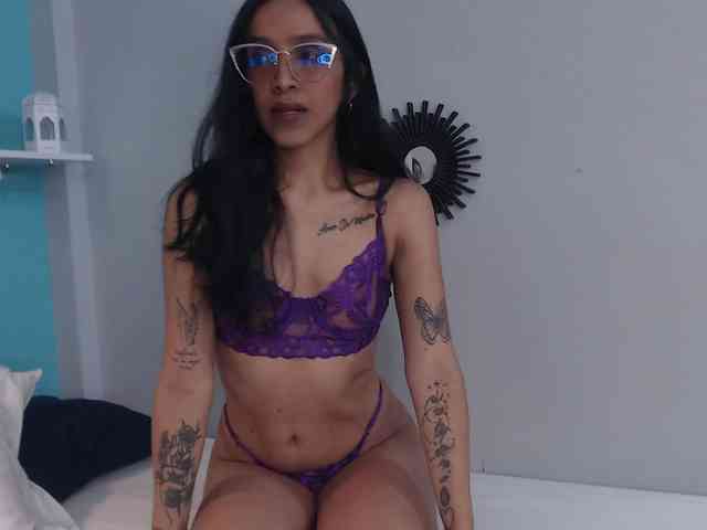 CamillaEvanss6 webcam