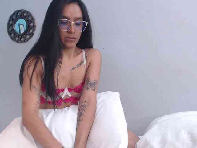 CamillaEvanss6 webcam