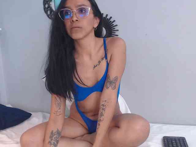 CamillaEvanss6 webcam