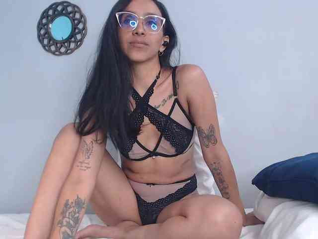 CamillaEvanss6 webcam
