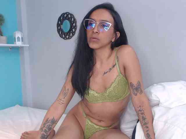 CamillaEvanss6 webcam
