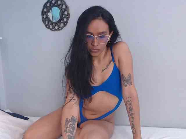 CamillaEvanss6 webcam