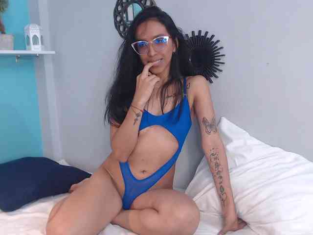 CamillaEvanss6 webcam