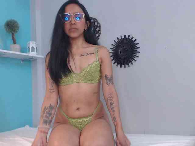 CamillaEvanss6 webcam