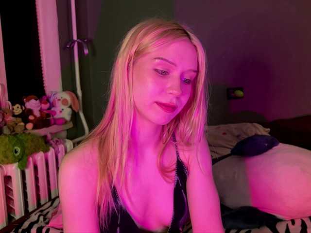 sexycute18 live cam on BongaCams