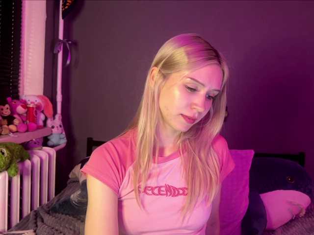 sexycute18 live cam on BongaCams