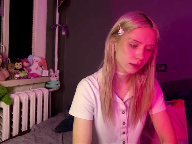 sexycute18 live cam on BongaCams