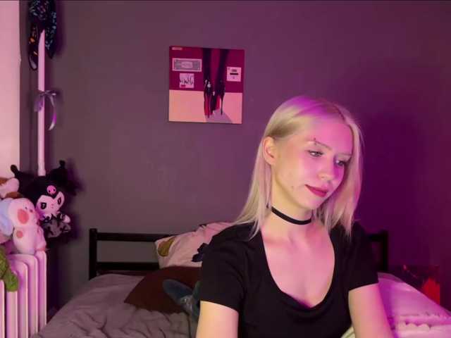 sexycute18, en vivo ahora en BongaCams