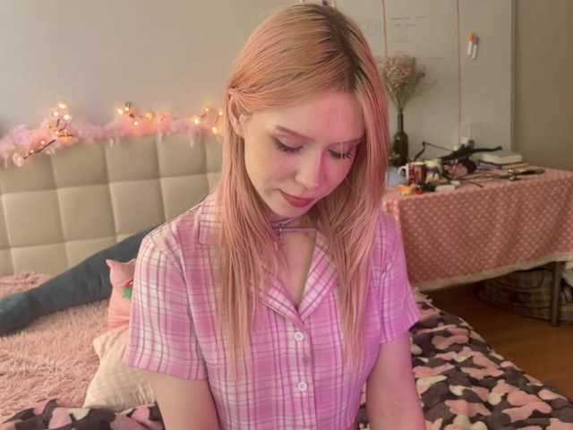 sexycute18 live cam on BongaCams