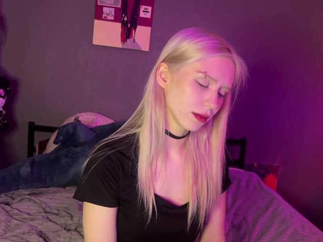 sexycute18 live cam on BongaCams